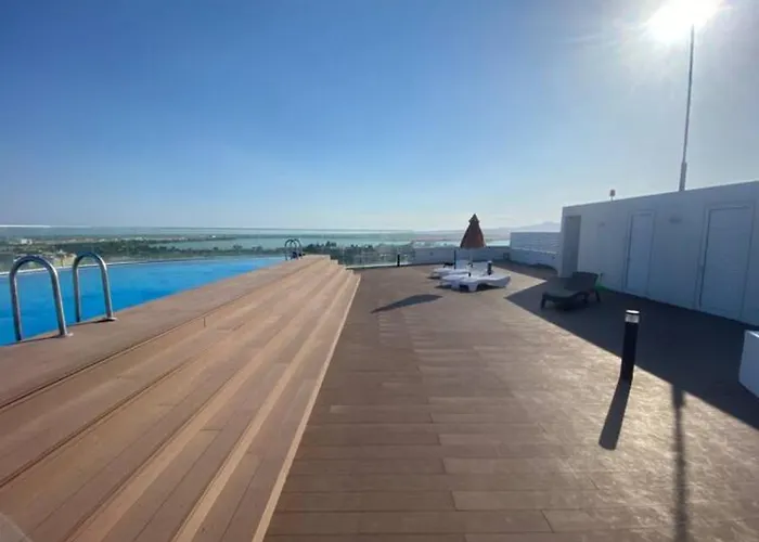 Mckenzie 2 Bedrooms Seaview Апартаменты *