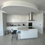 Mckenzie 2 Bedrooms Seaview * ラルナカ