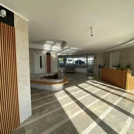 Mckenzie 2 Bedrooms Seaview アパート