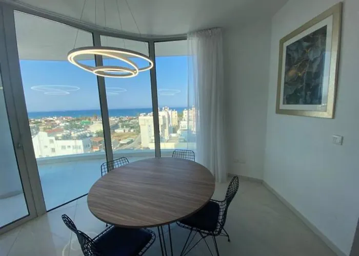 Mckenzie 2 Bedrooms Seaview Larnaca