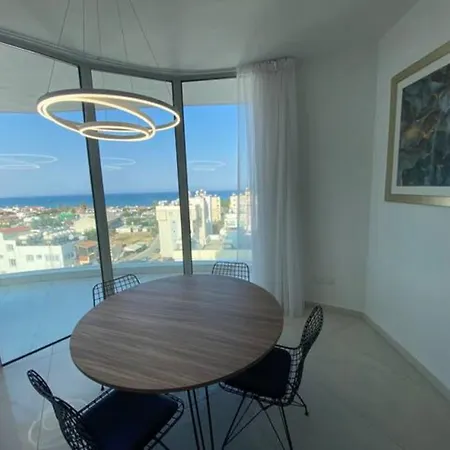 Mckenzie 2 Bedrooms Seaview Larnaka